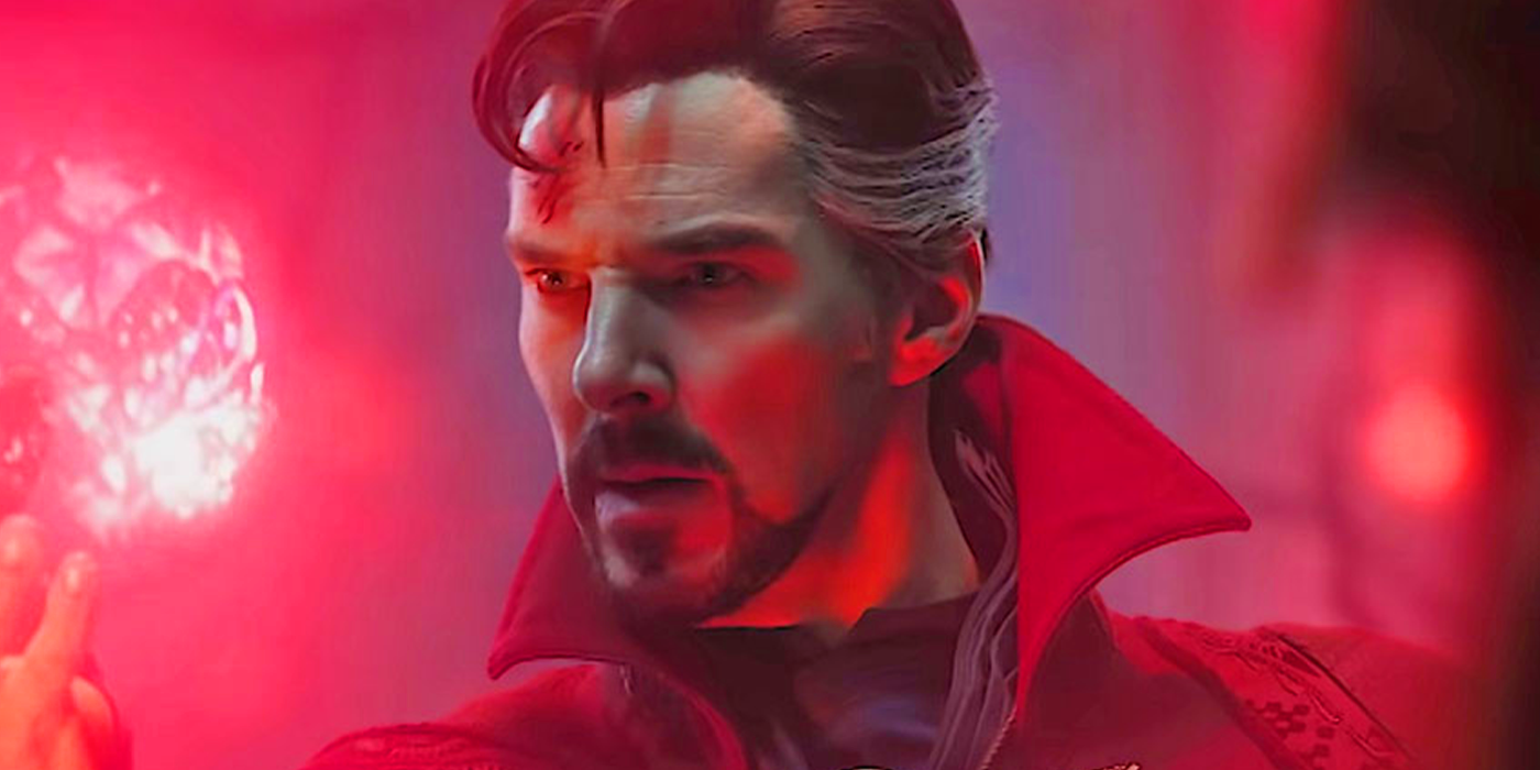 Doctor Strange looking through the multiverse in Doctor Strange in the Multiverse of Madness-1