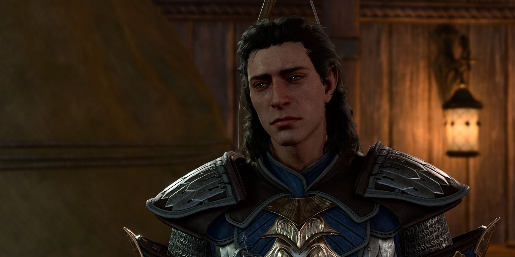 Harper Geraldus com uma expressão chateada em Baldur's Gate 3