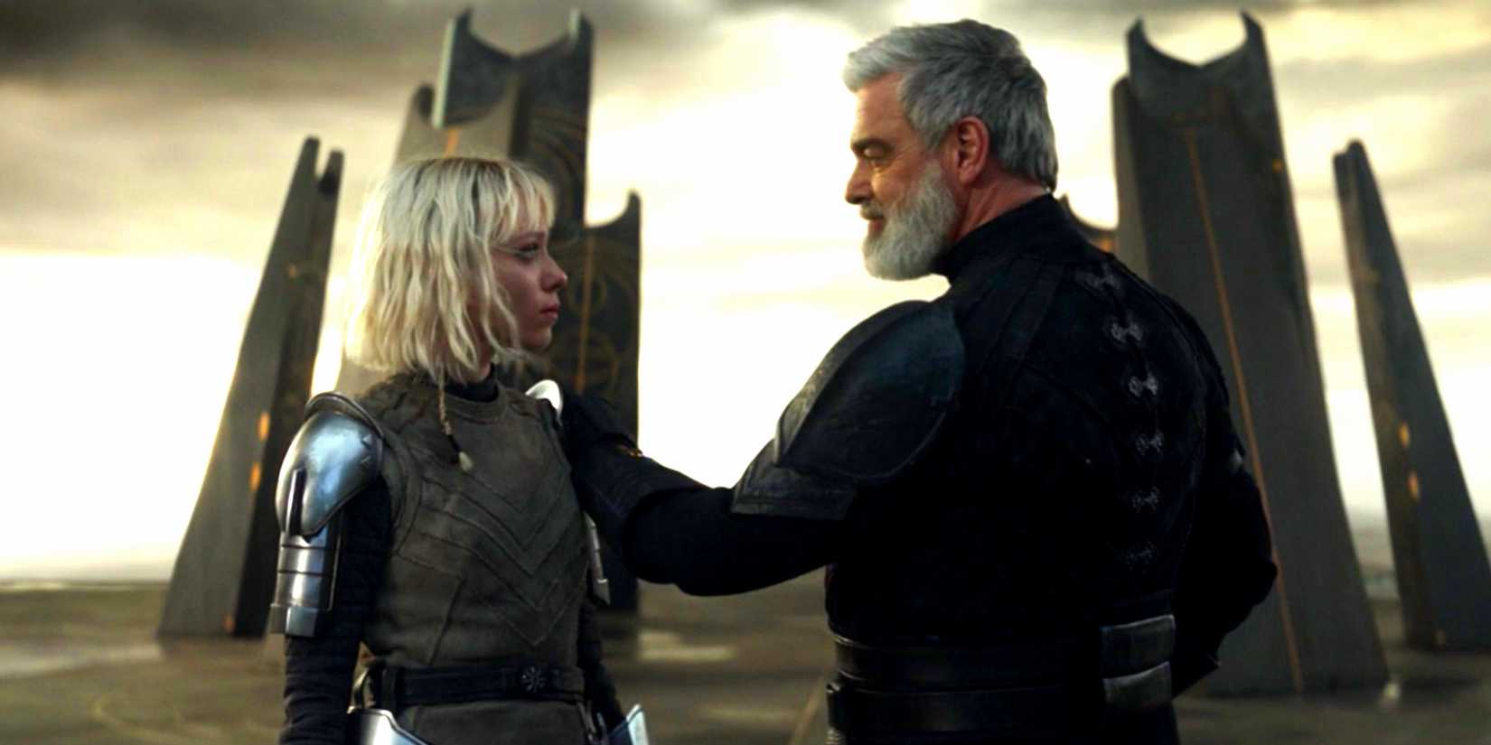 Baylan Skoll sets his hand on Shin Hati's shoulder in Ahsoka episode 6.