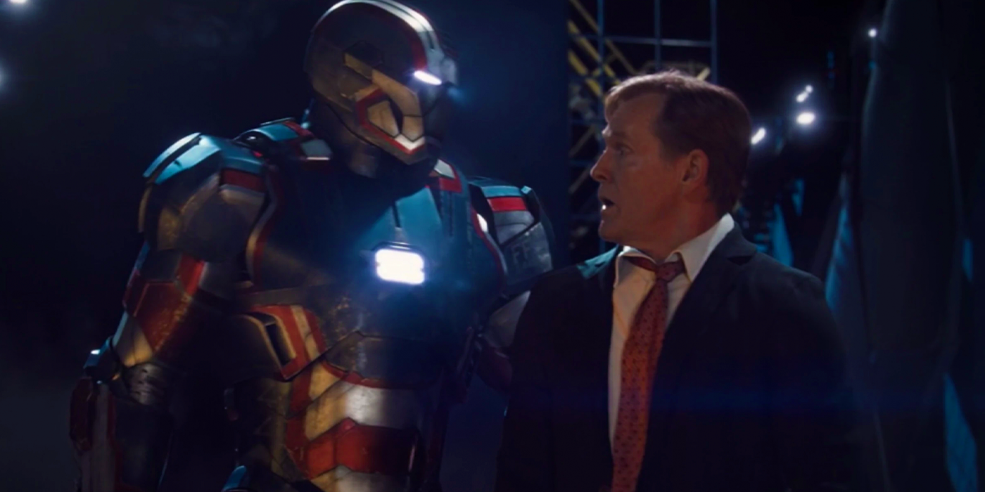 Iron Patriot with President Ellis in Iron Man 3