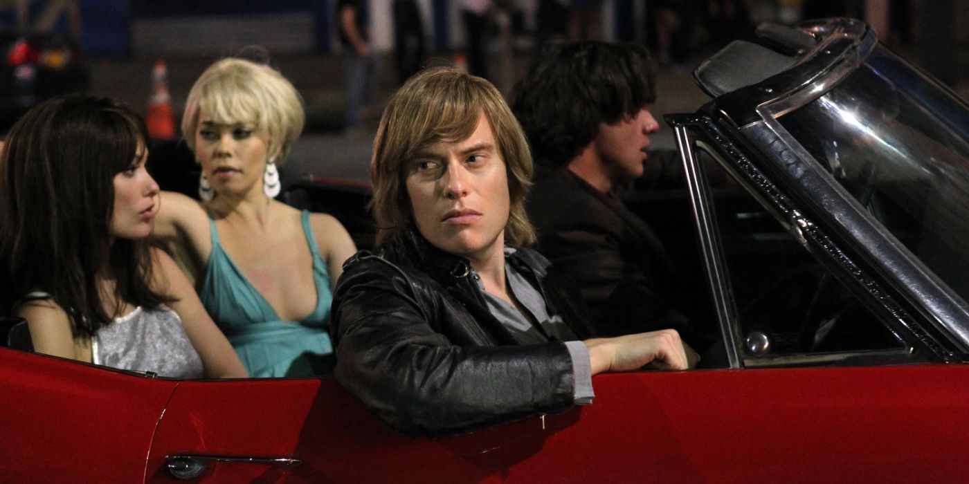 James Jagger as Kip Stevens in a car in Vinyl.
