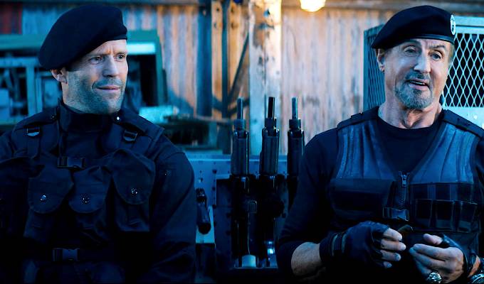 “Statham Speaks Out: Sylvester Stallone’s Reduced Role in ‘Expendables 4’ Raises Questions”