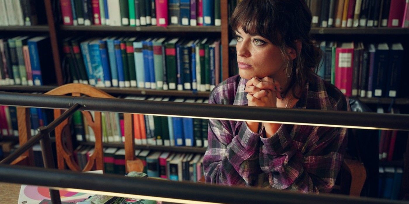 Maeve in a library in Sex Education 4