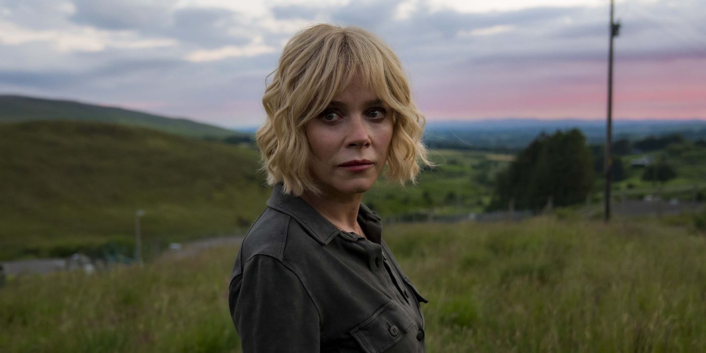 Marcella undervcover with blonde hair in Marcella season 3.