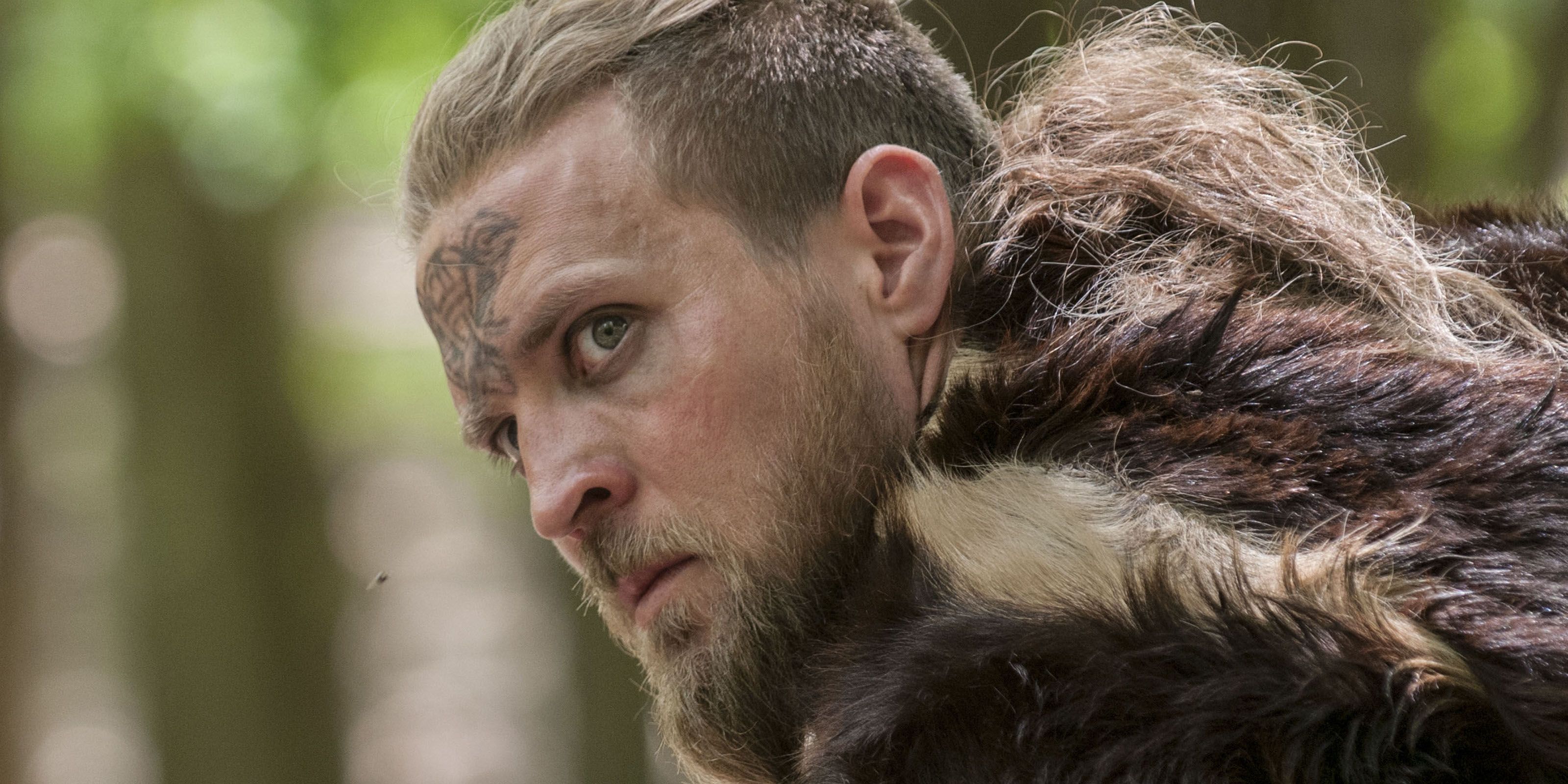 Ragnar staring at something in The Last Kingdom.
