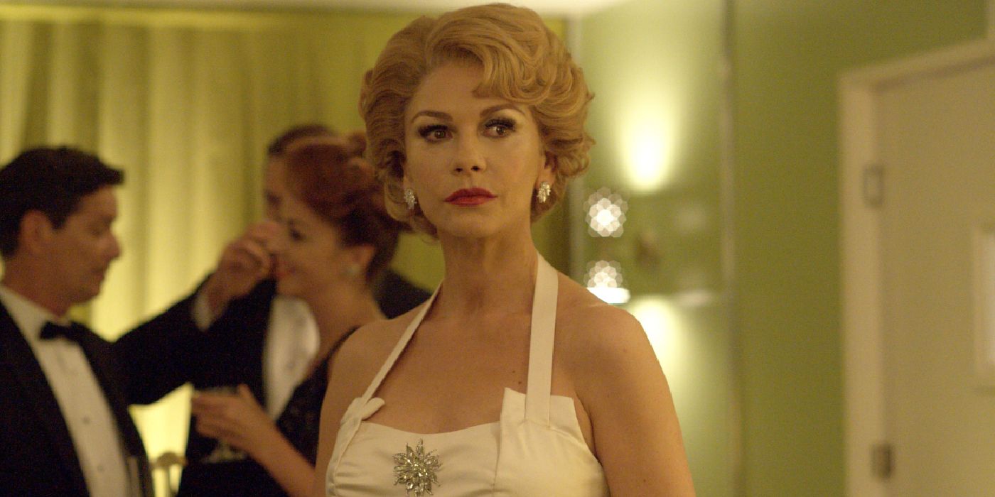 Catherine Zeta Jones como Olivia de Havilland em Feud Bette e Joan