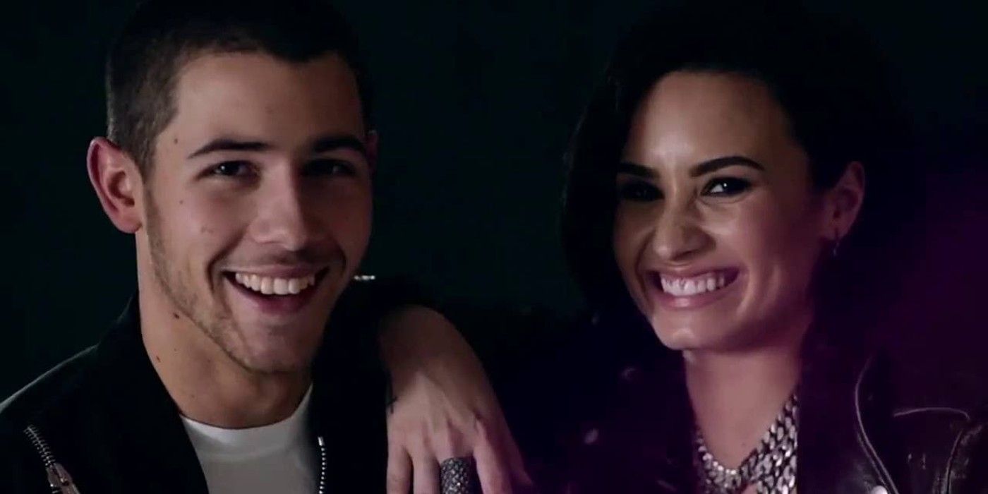 Nick Jonas Demi Lovato Smiling