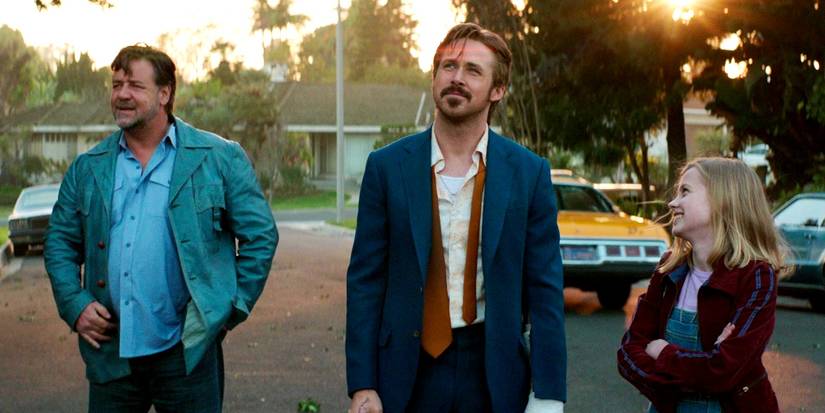 ryan gosling looking up at the sky in the nice guys