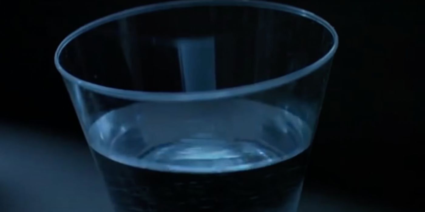 Water cup scene in Jurassic Park