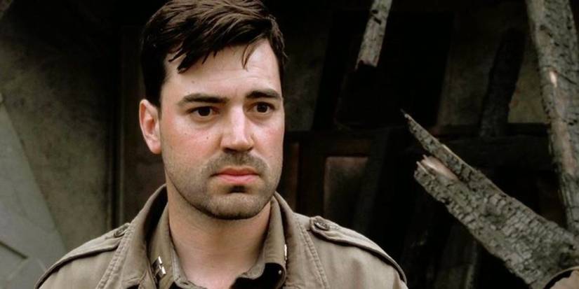 Ron Livingston as Lewis Nixon III looking worried in Band of Brothers