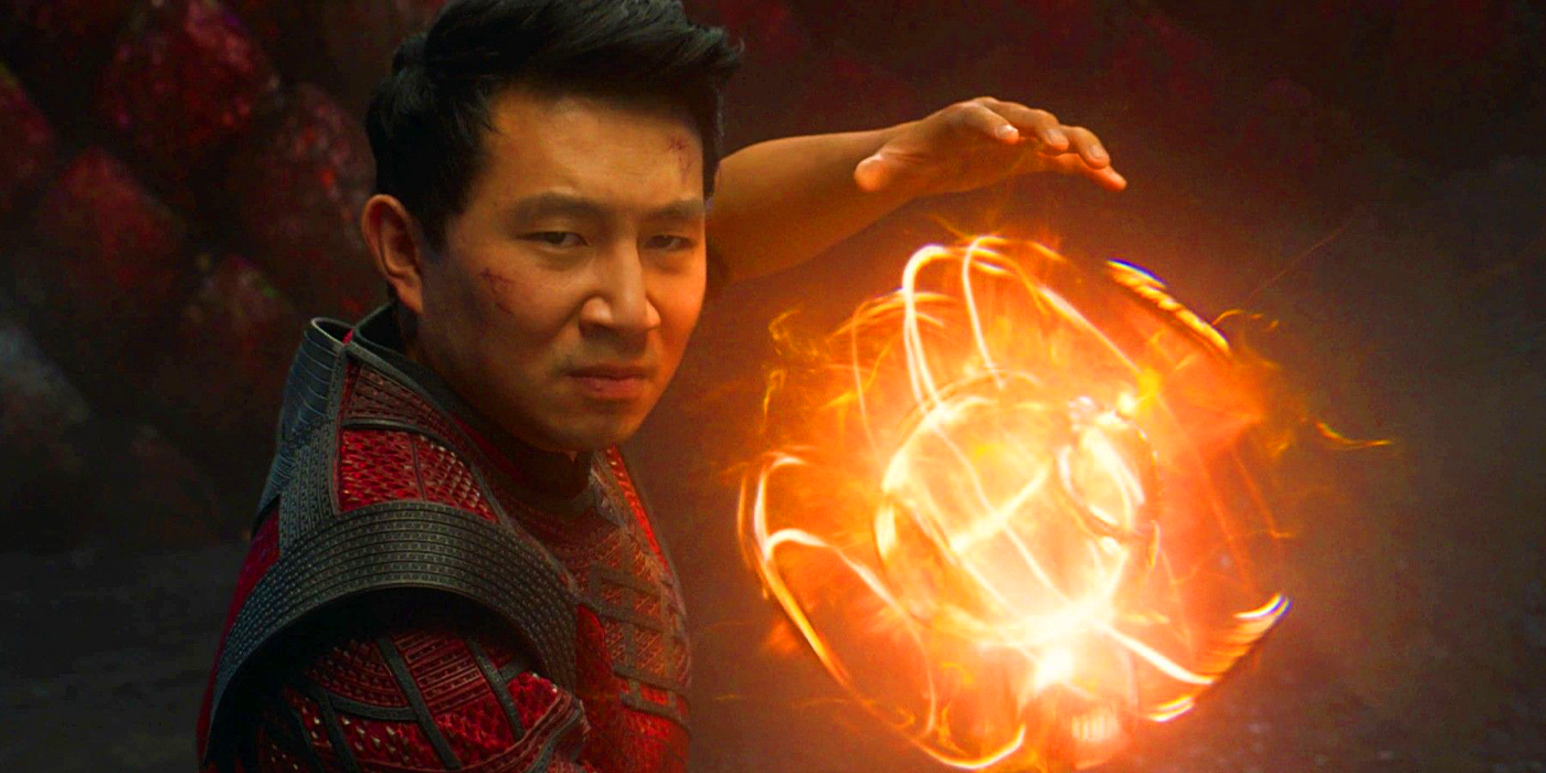 Shang-Chi using the Ten Rings in Shang-Chi and the Legend of the Ten Rings