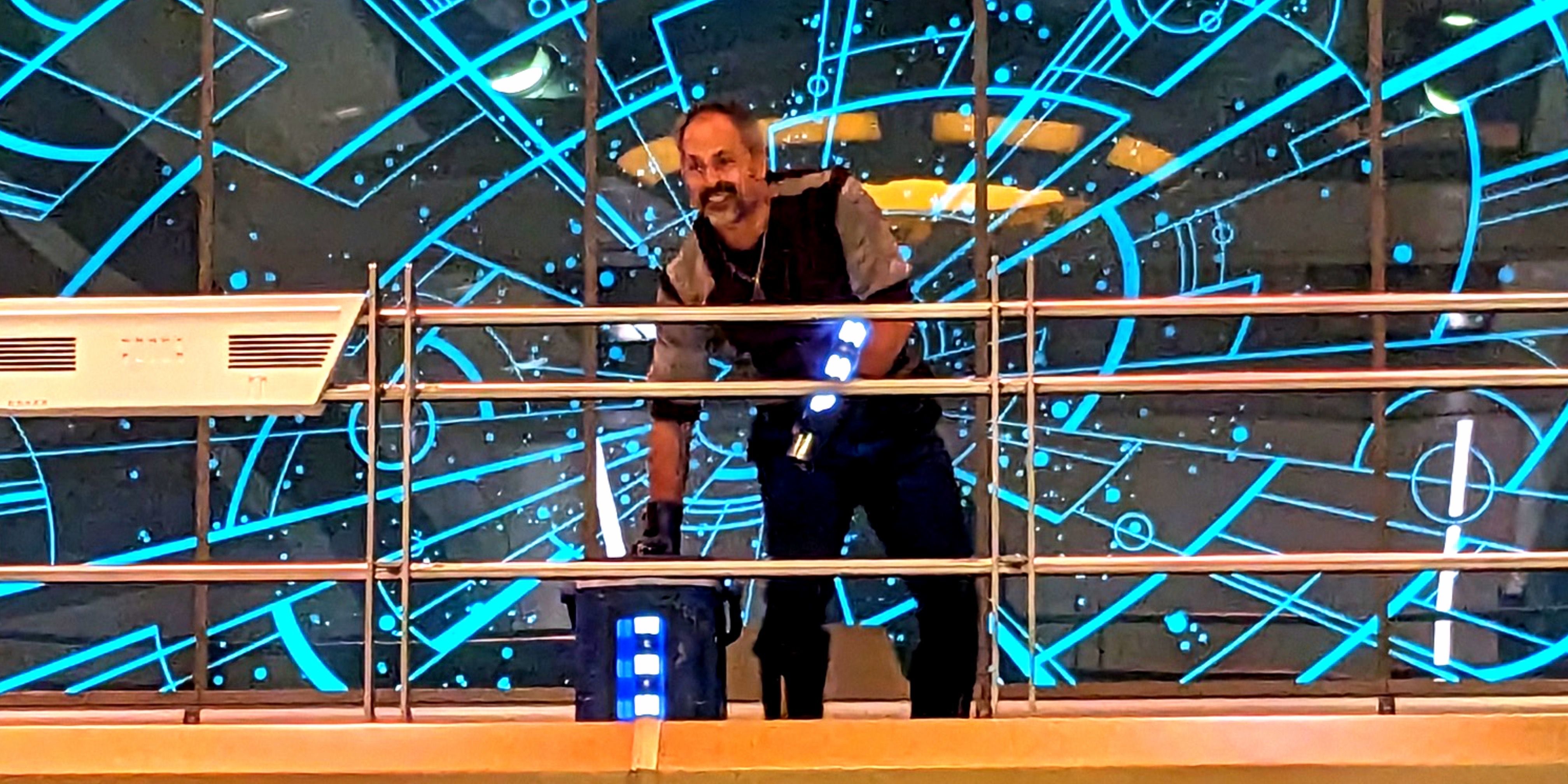 Raithe Kole steals coaxium on the Halcyon