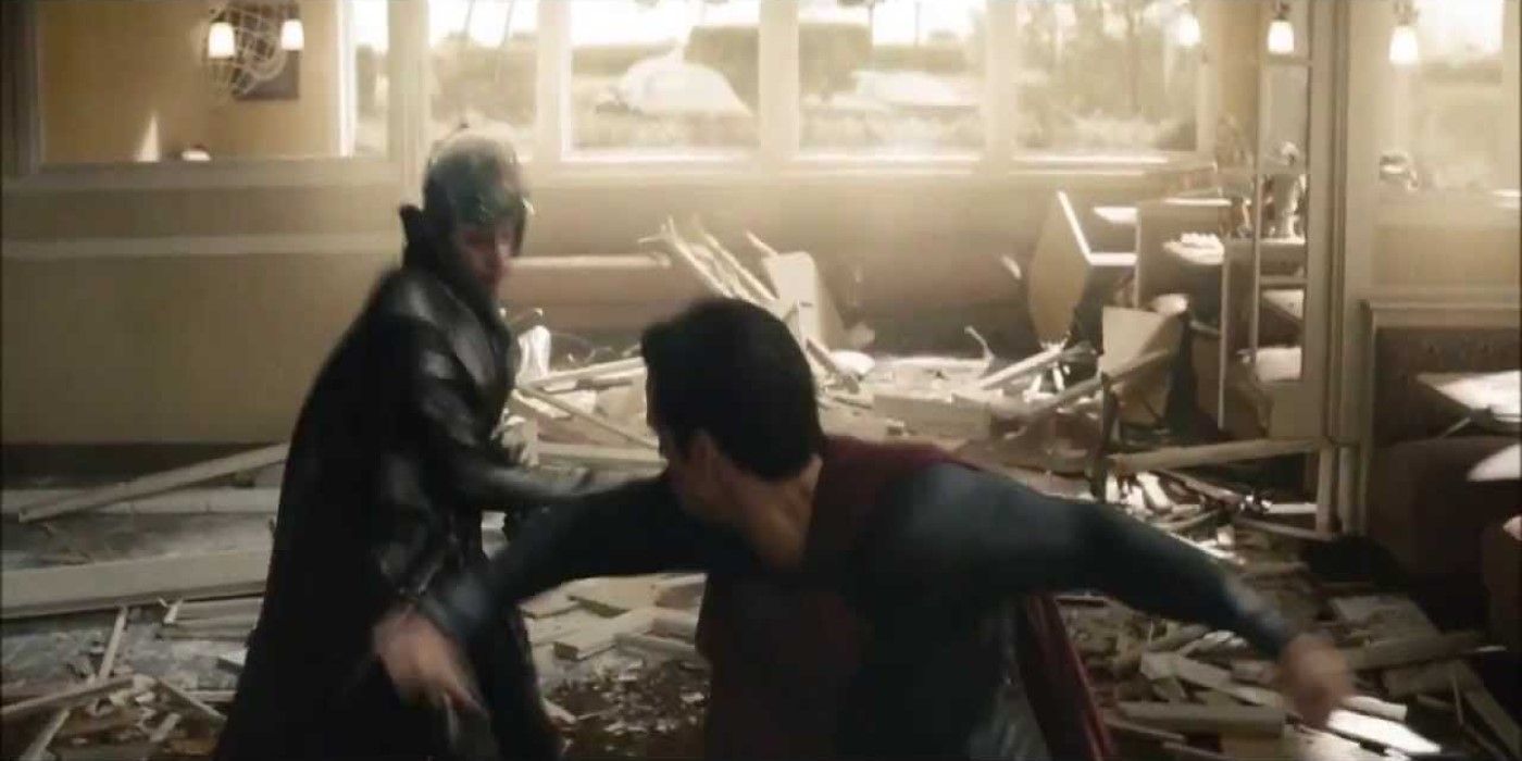 Superman vs Faora in Man of Steel.