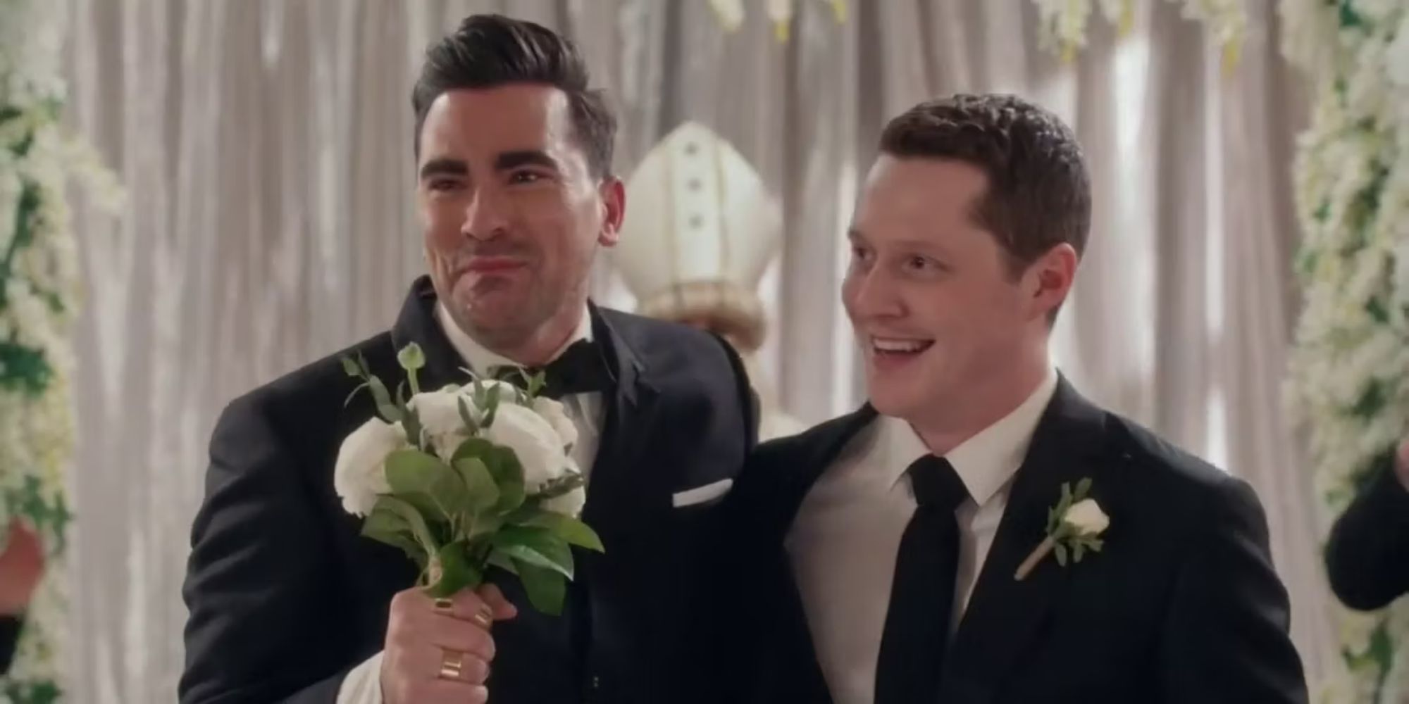 TV Sitcom Married Couples Schitt&rsquo;s Creek Cropped (1)