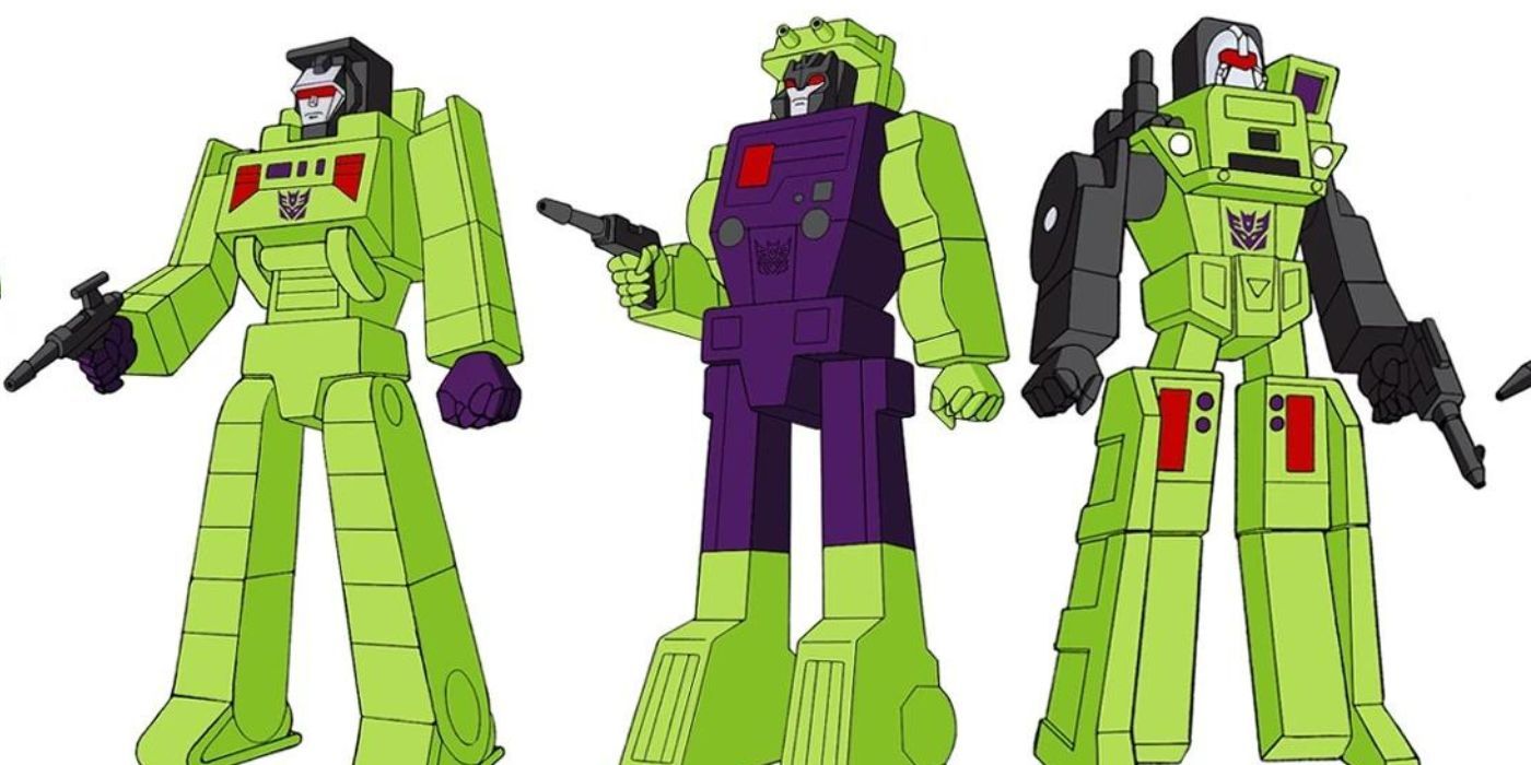 Ultracons standing next to each other in Transformers G1