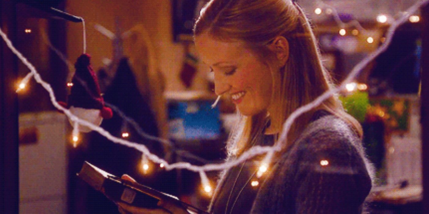 Donna smiles about a Christmas gift from Josh in The West Wing