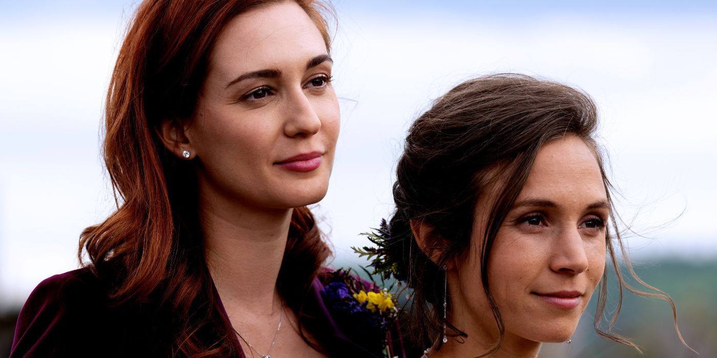 Waverly Earp and Nicole Haught smiling in Wynonna Earp.