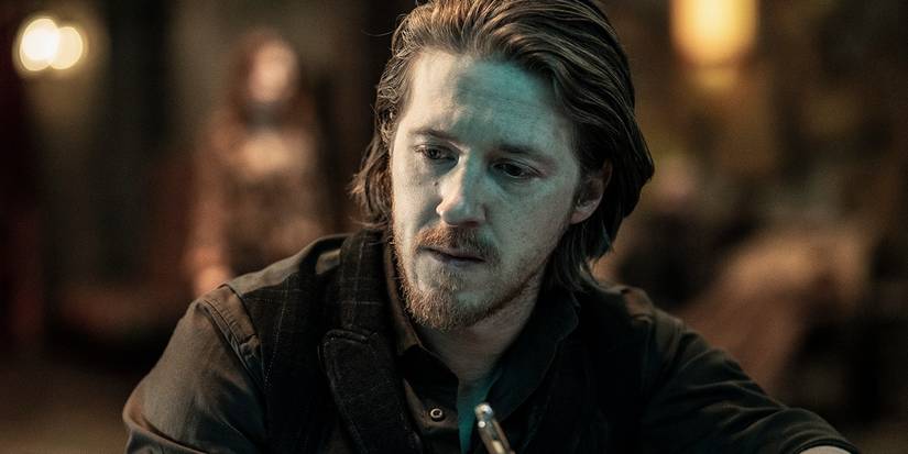 A closeup of Adam Nagaitis as Quinn in The Walking Dead Daryl Dixon