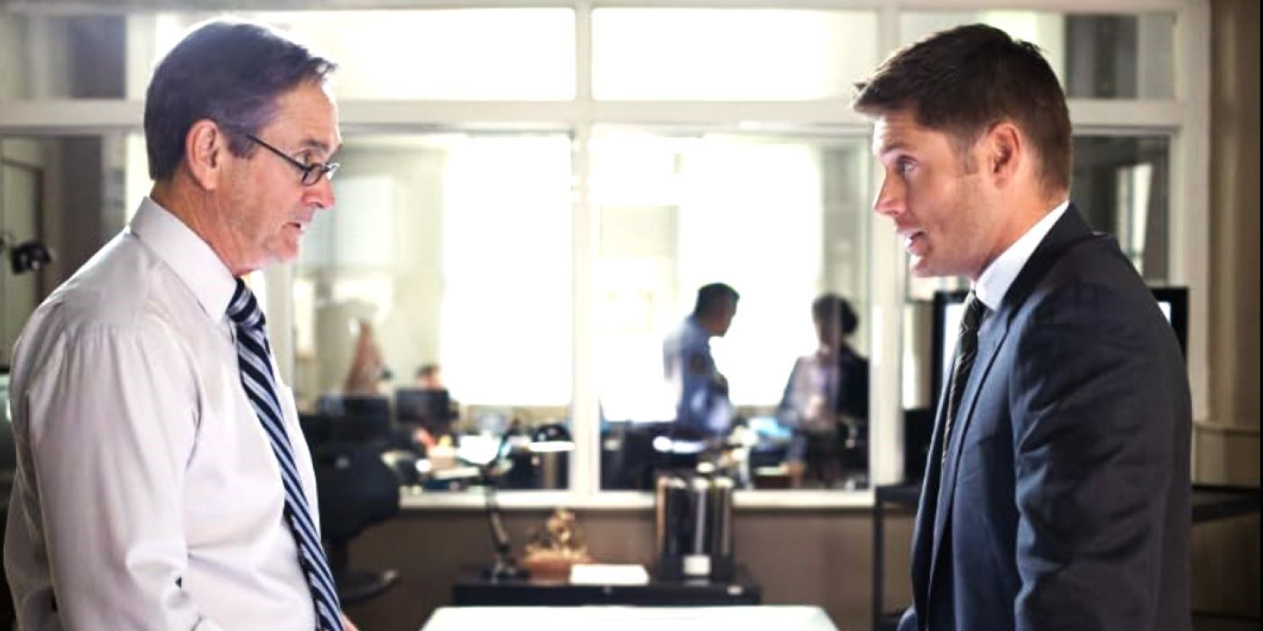 Alan Ackles and Jensen Ackles as Detective Pike and Dean Winchester on Supernatural-1