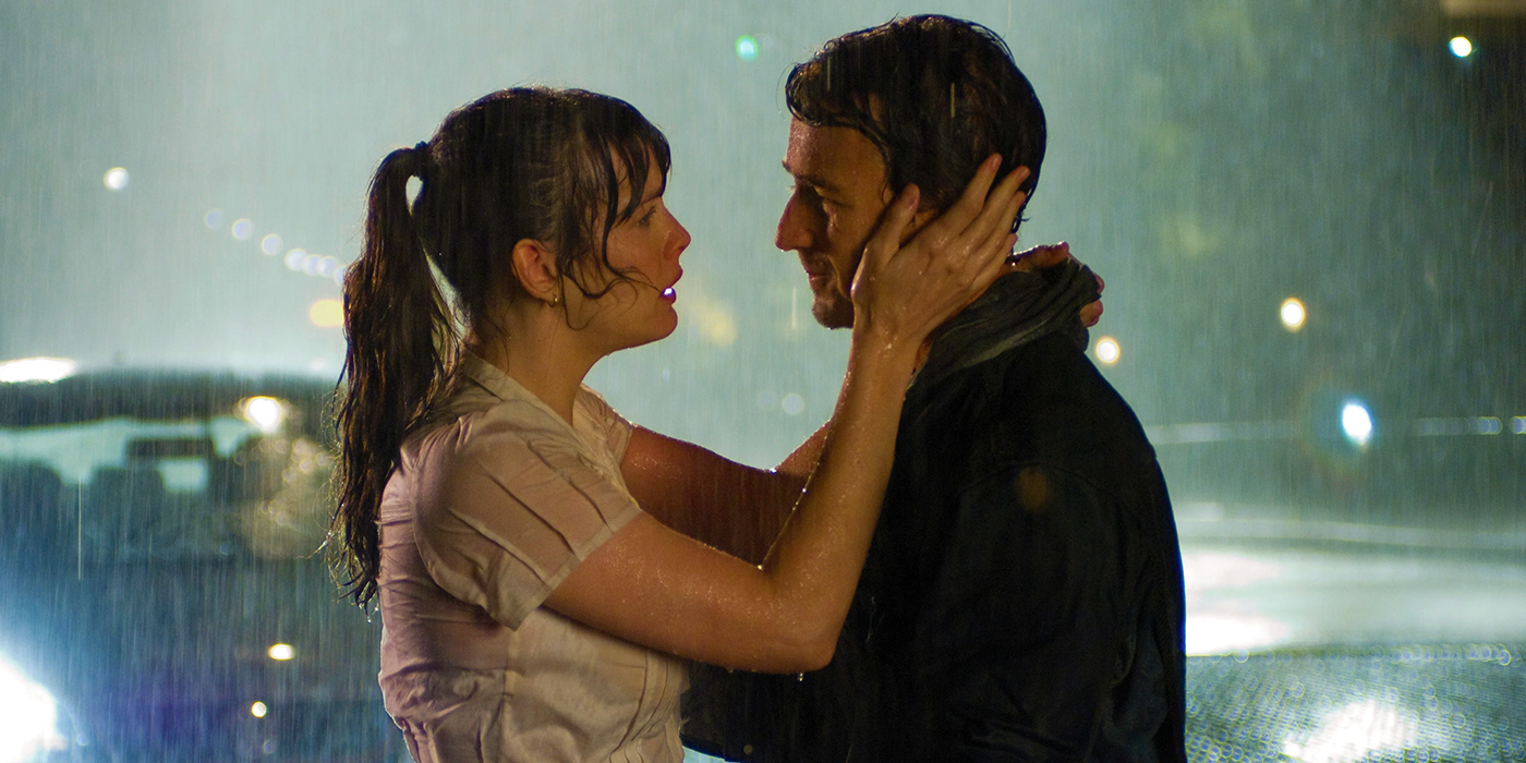 Betty Ross and Bruce Banner embrace in the rain in The Incredible Hulk