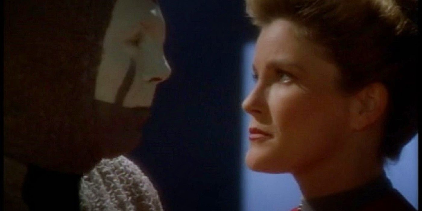 The Clown and Janeway in the Star Trek: Voyager episode 