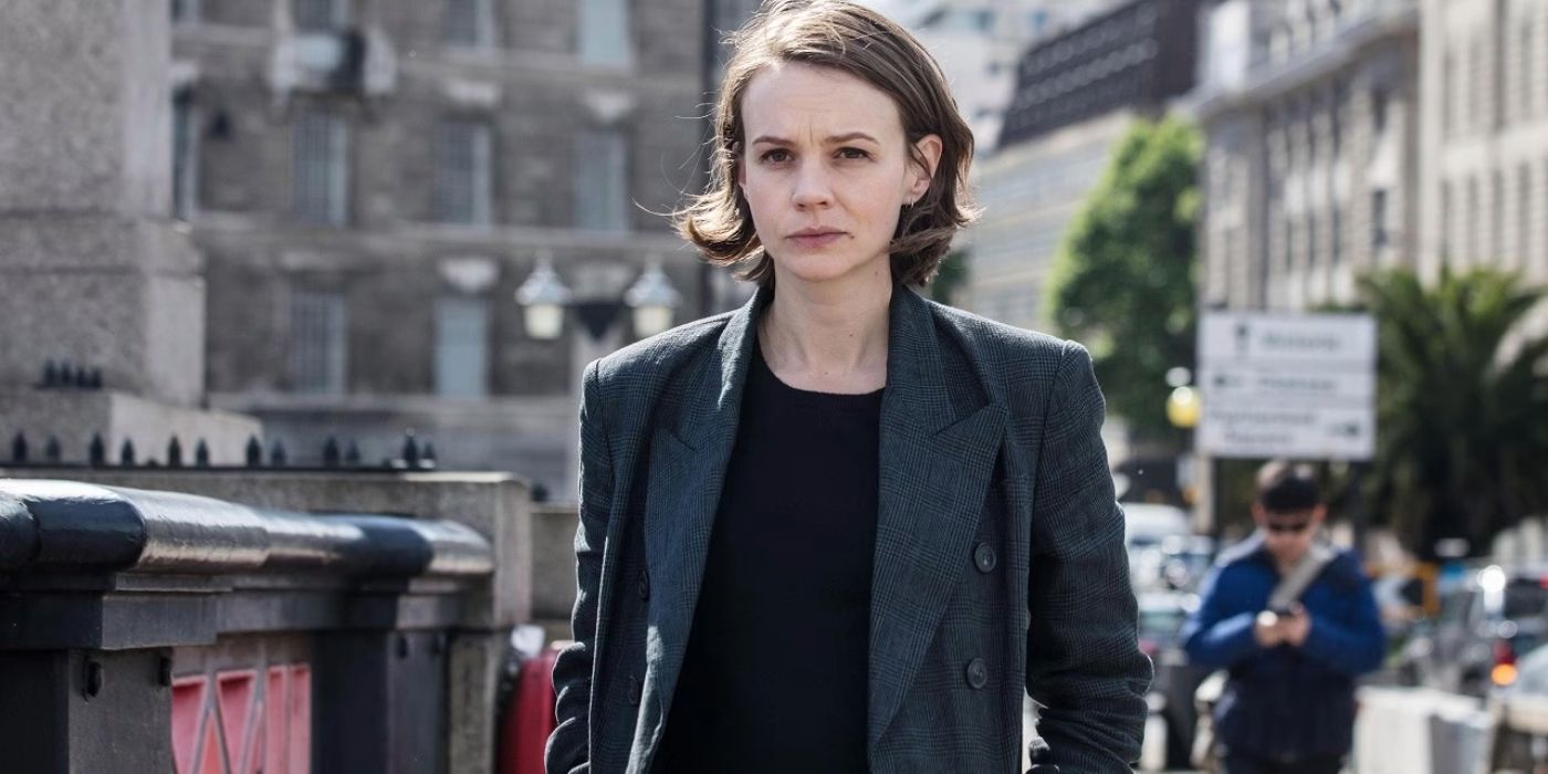 Carey Mulligan wearing a black shirt and blazer in Collateral