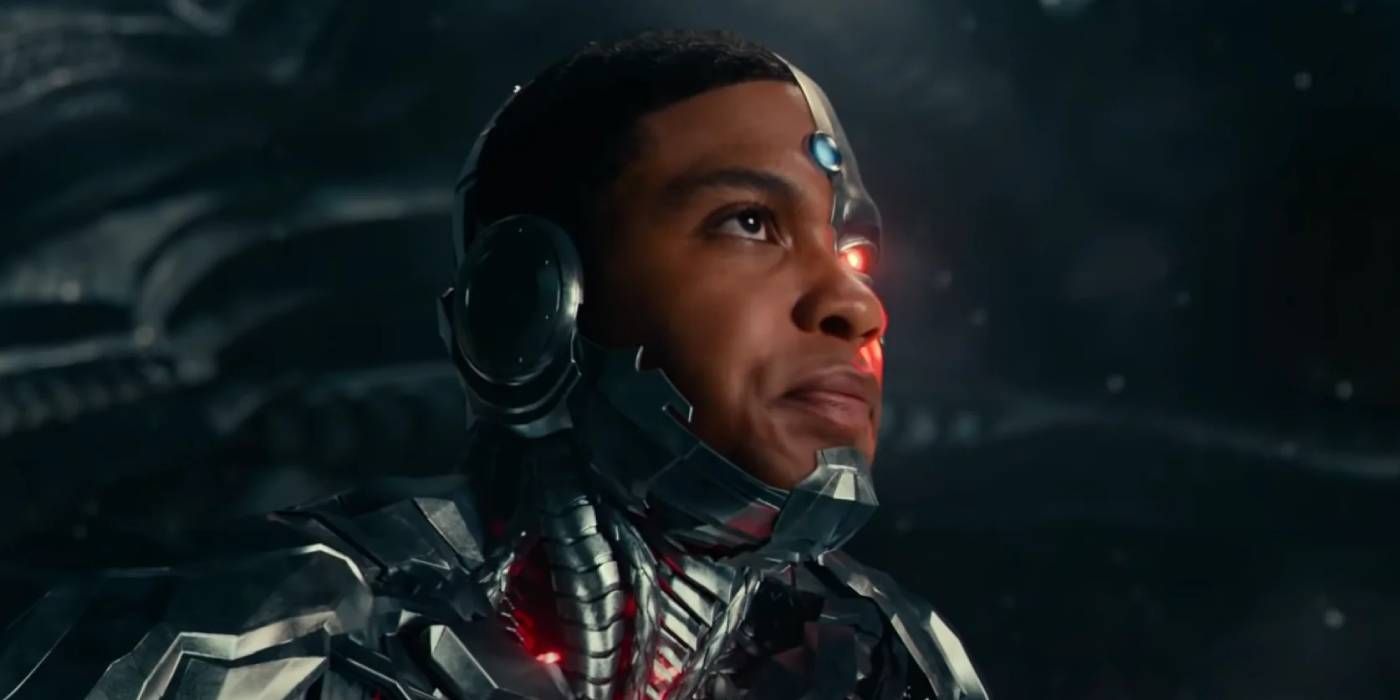 A profile shot of Cyborg in Justice League (2017)