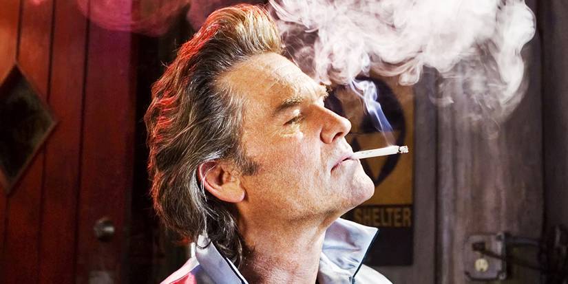 Kurt Russell as Stuntman Mike smoking in Death Proof