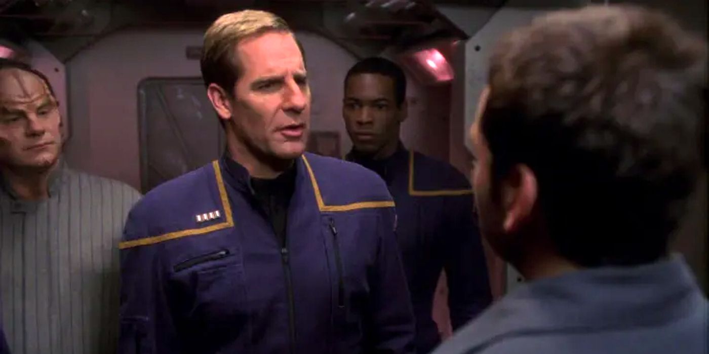 Звездный путь: Руководство по актерскому составу и персонажам Enterprise