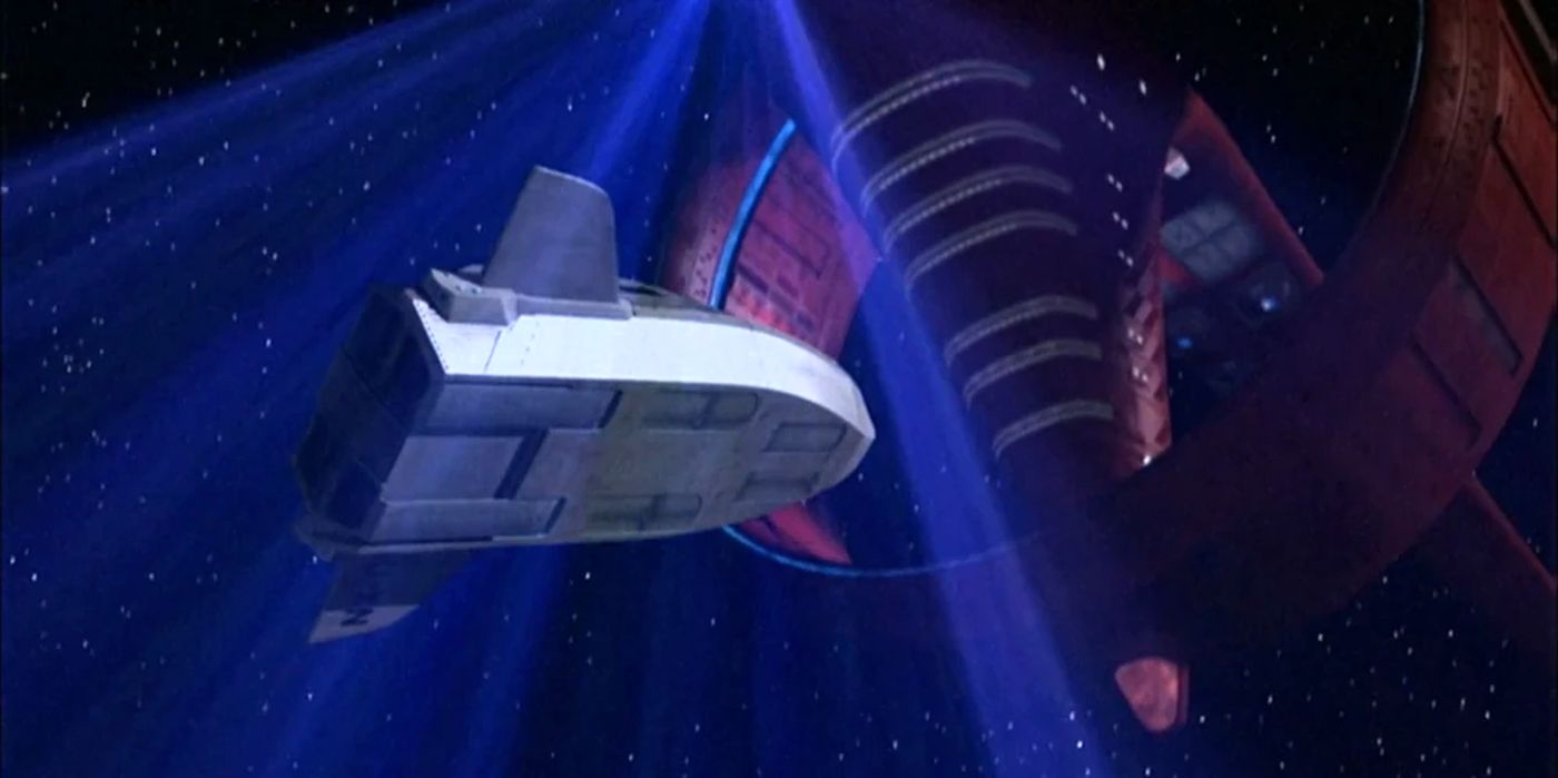 Enterprise shuttlepod tractor beam