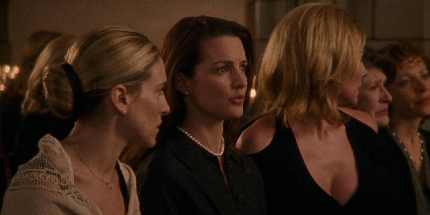 3. Carrie Ủng hộ Miranda Tại Lễ Tang Mẹ