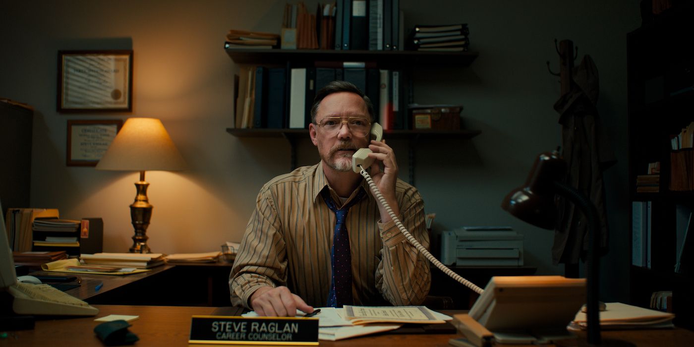 William Afton (Matthew Lillard) takes a phone call in Five Nights at Freddy's