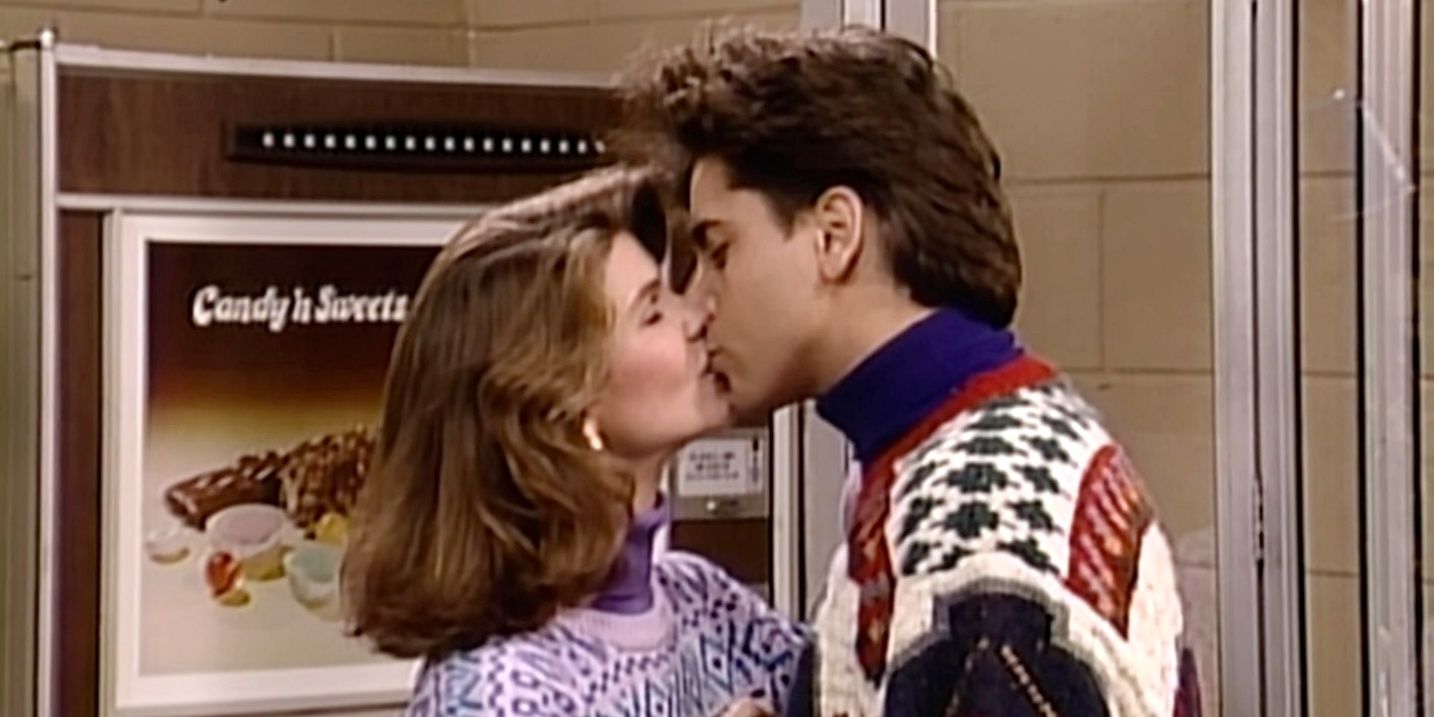 15 Greatest Sitcom Romances Of All Time