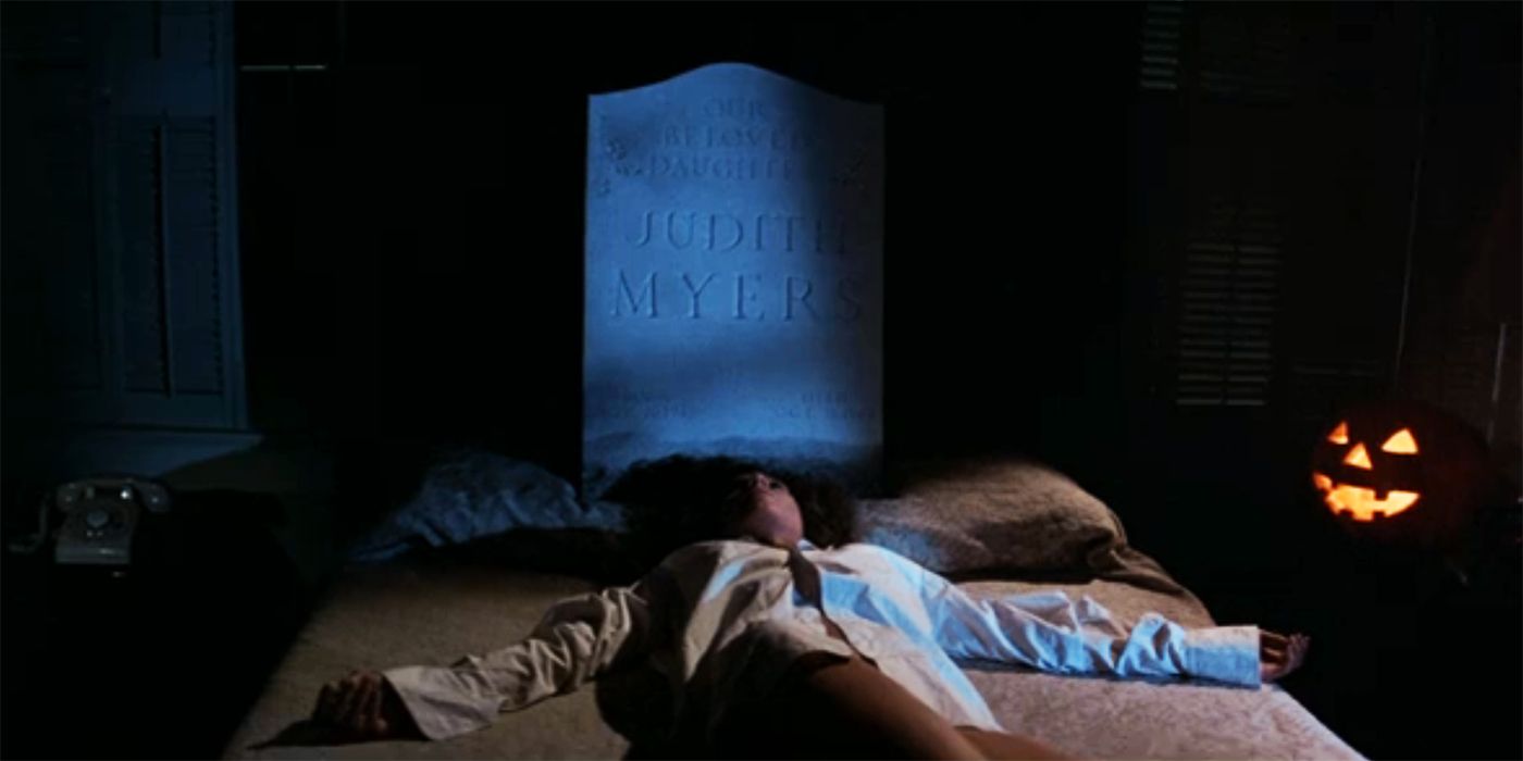 Halloween 1978 Annie's body with Judith's gravestone