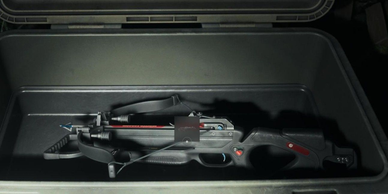 Hunting Crossbow in case Alan Wake 2