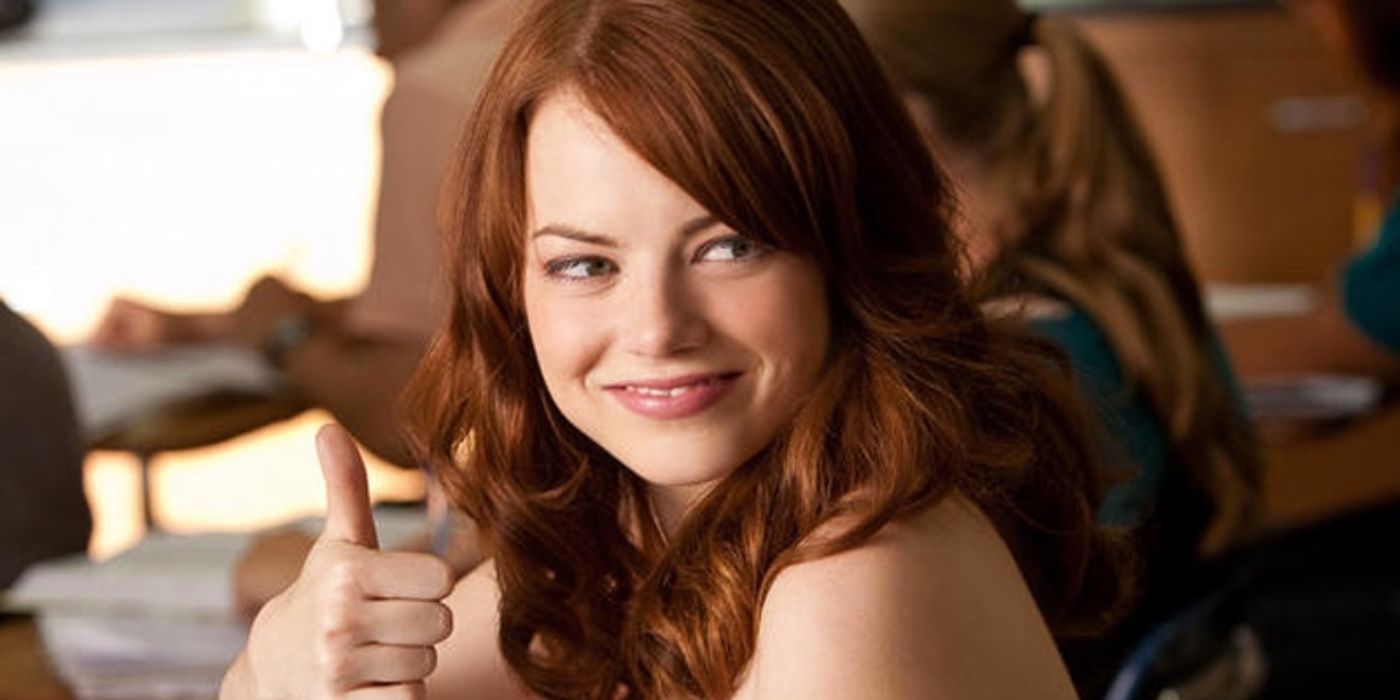 Emma Stone as Olive give a thumbs up in Easy A.