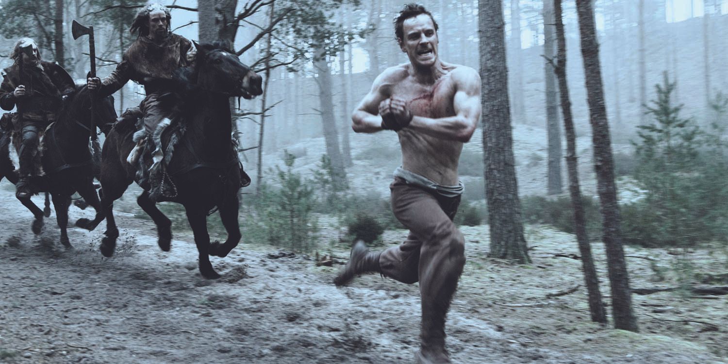 Quintus Dias running from the Picts in Centurion