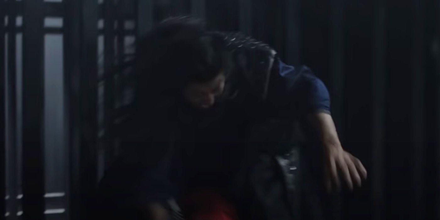 Oishi fights Kira in 47 Ronin.