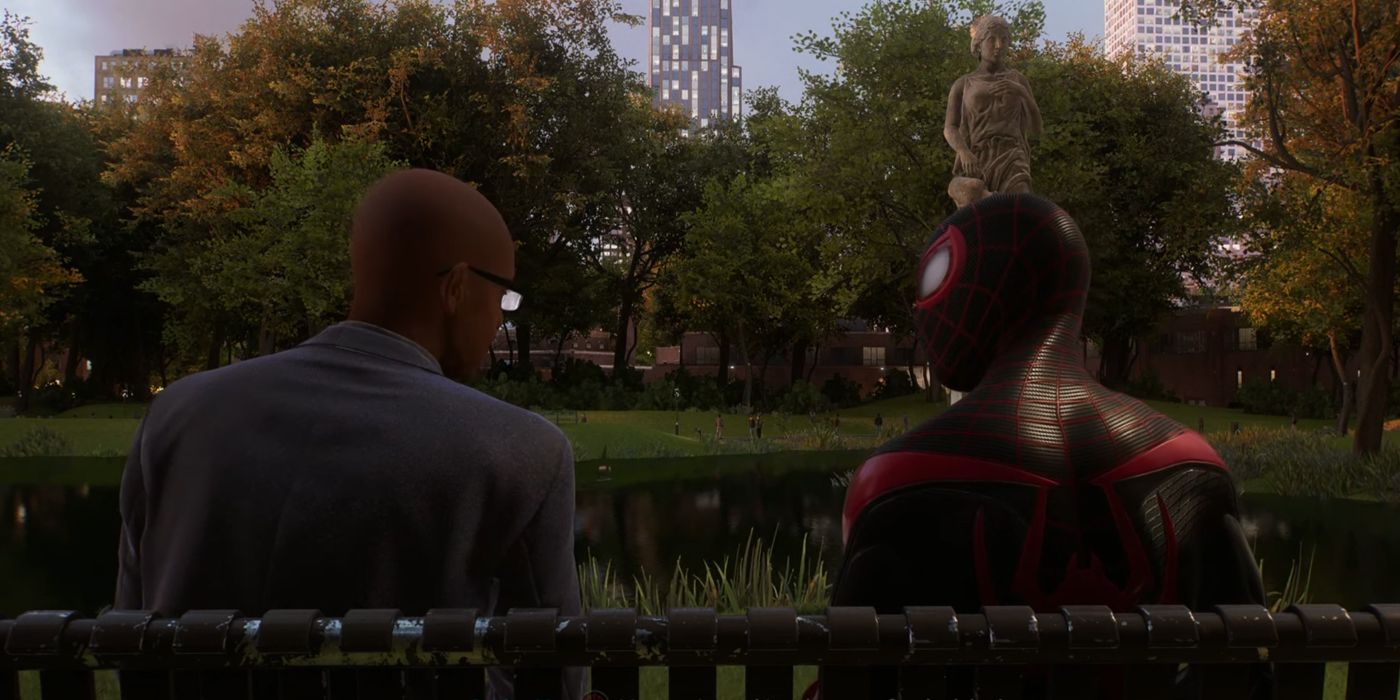 Miles y el abuelo Earl se sientan en un banco del parque con vista a un lago en la misión secundaria Find Grandpa de Spider-Man 2.
