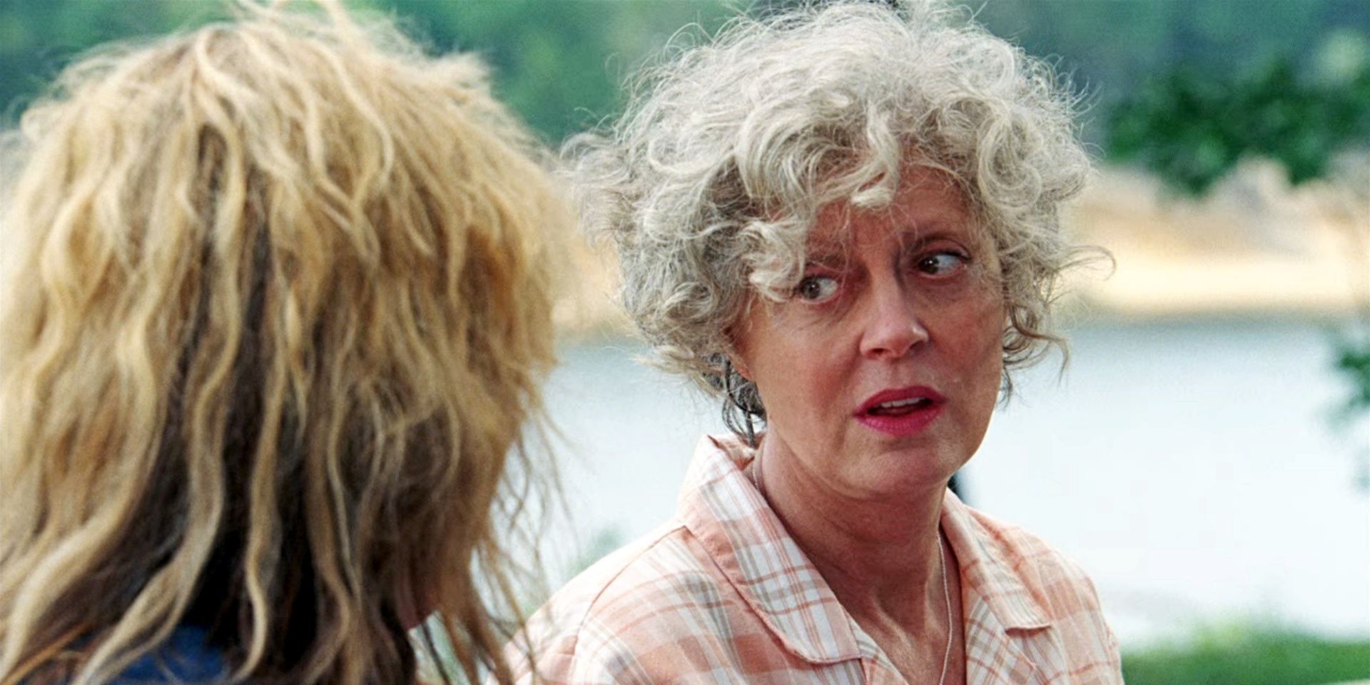 Susan Sarandon as Pearl Balzen and Melissa McCarthy as Tammy Banks in Tammy.