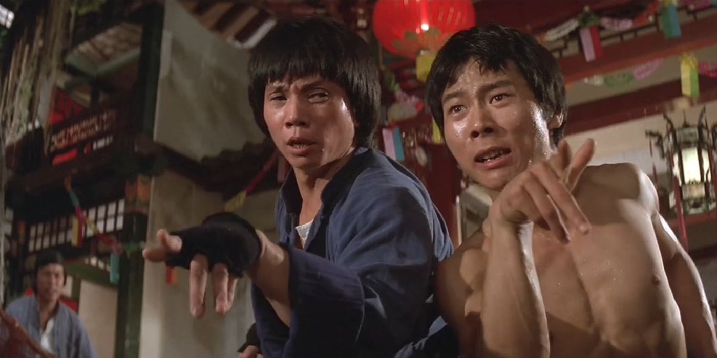 Two men in a fighting stance in Mad Monkey Kung Fu