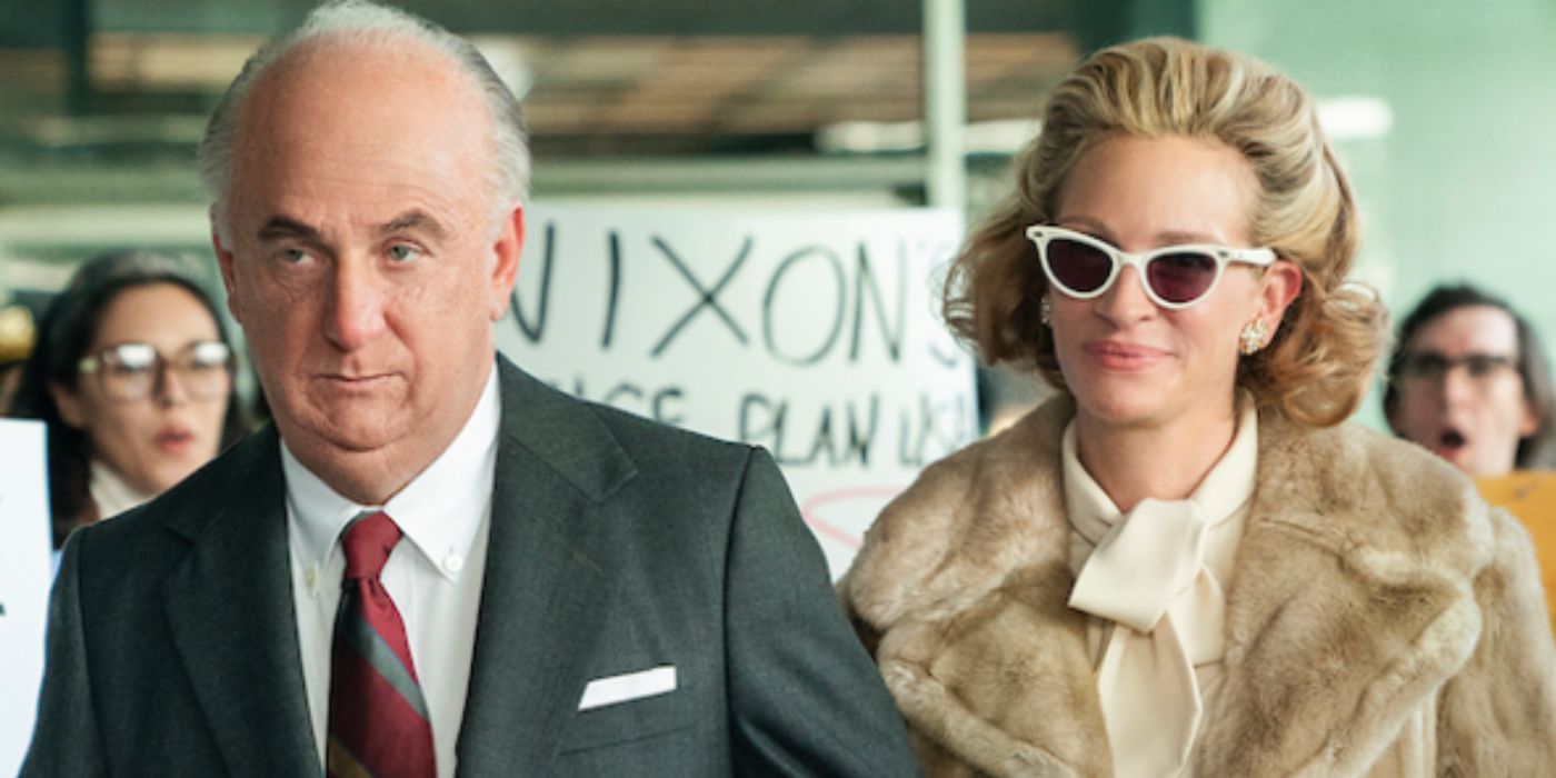 Julia Roberts is wearing sunglasses in Gaslit.