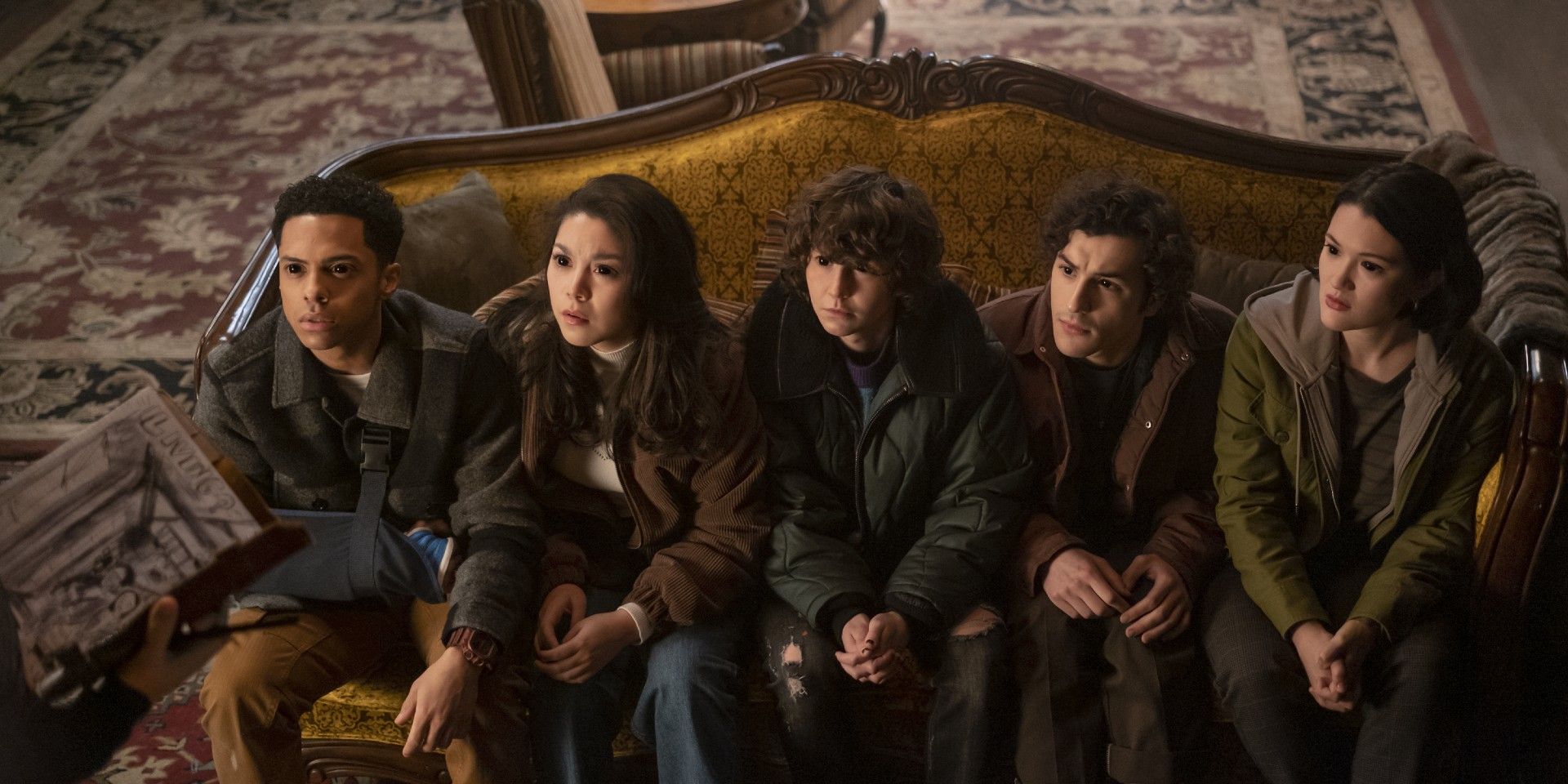Zack Morris, Ana Yi Puig, Miles McKenna, Will Price, and Isa Briones in Goosebumps