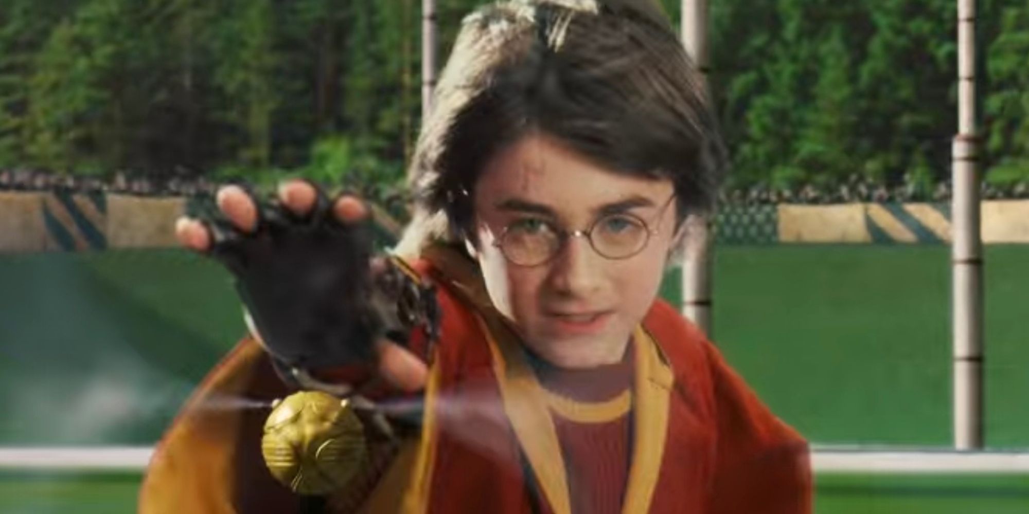 The Ridiculous Amount Of Glasses Harry Potter Went Through In All The Movies