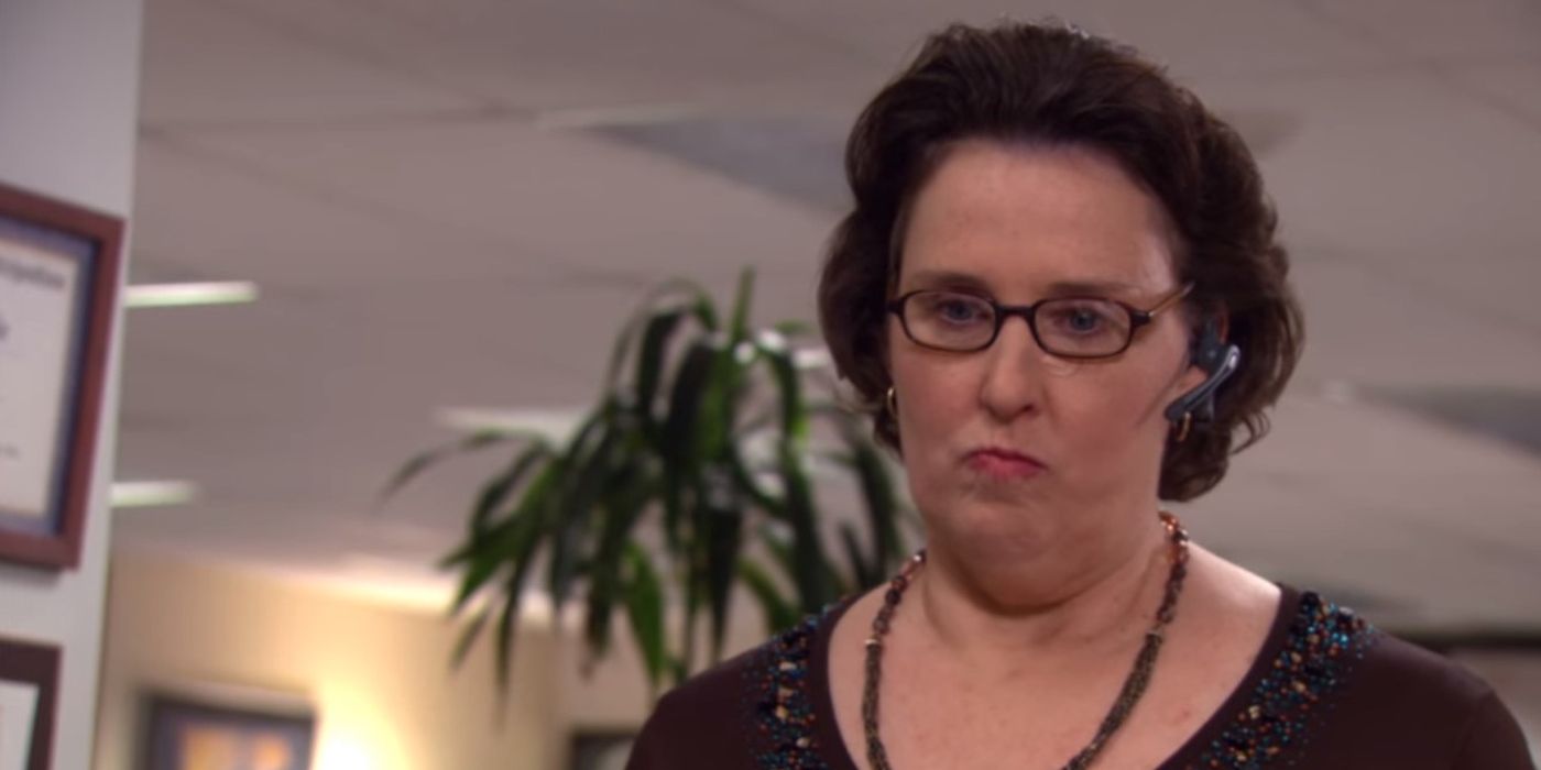 Phyllis (Phyllis Smith) parece frustrada en el episodio de la oficina de Goodbye Toby