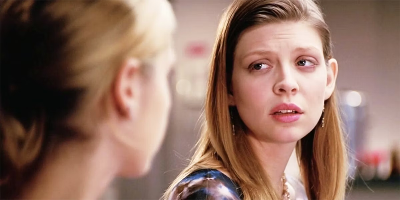 Amber Benson as Tara in Buffy the Vampire Slayer Season 5 Talking to Buffy in a Hospital