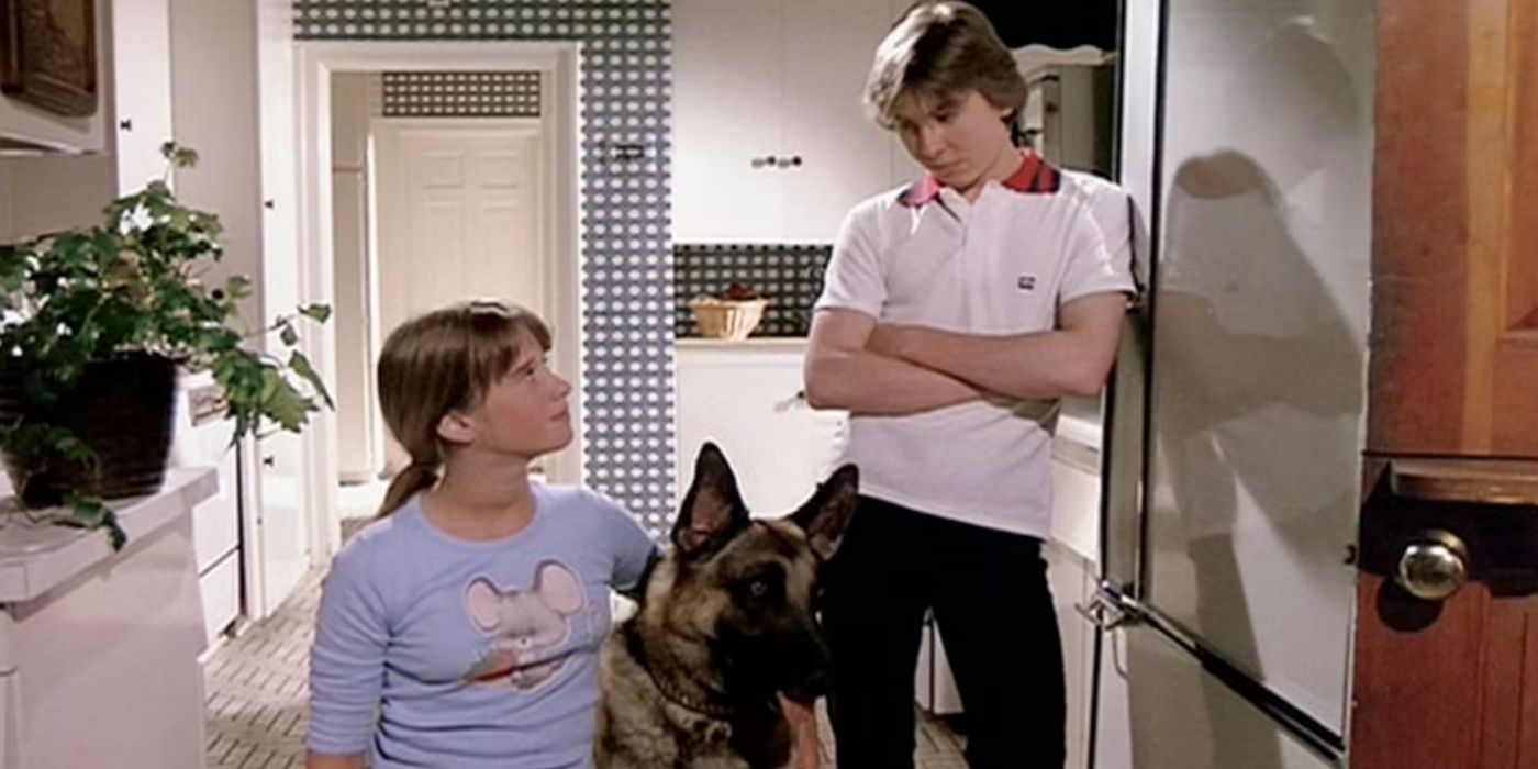Bonnie and Charlie with their pet dog in Devil Dog: Hound from Hell.