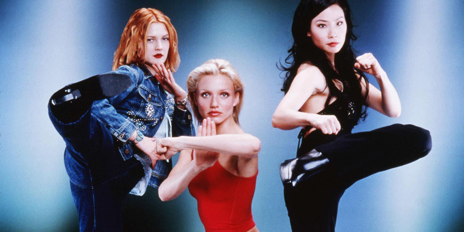 Lucy Liu as Alex, Cameron Diaz as Natalie, and Drew Barrymore as Dylan posed to fight in a promotional image for Charlie's Angels