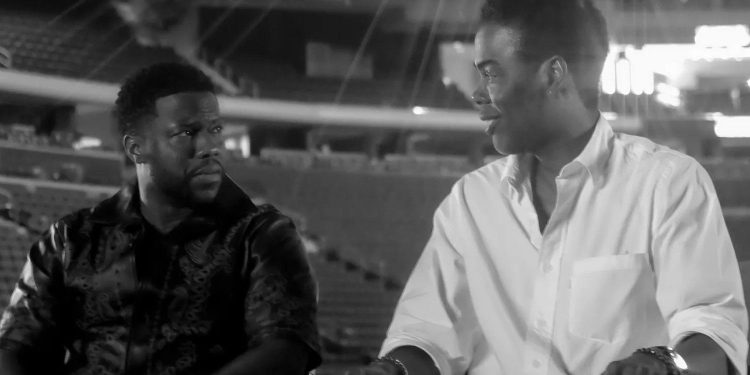 Chris Rock and Kevin Hart talking in a stadium in Kevin Hart & Chris Rock Headliners Only