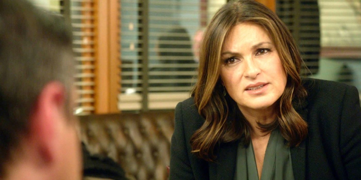 Olivia Benson leaning in during an investigation in SVU episode Comic Perversion